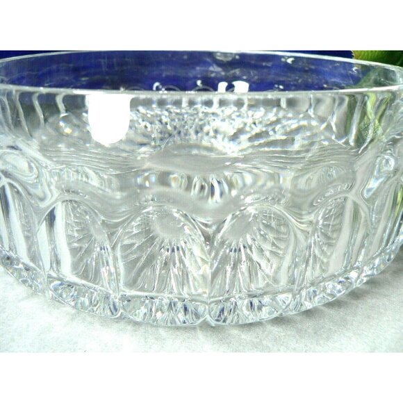 Vtg Glass Serving Bowl With Geometric Pattern Design and Cathedral Window Cut - Picture 3 of 11